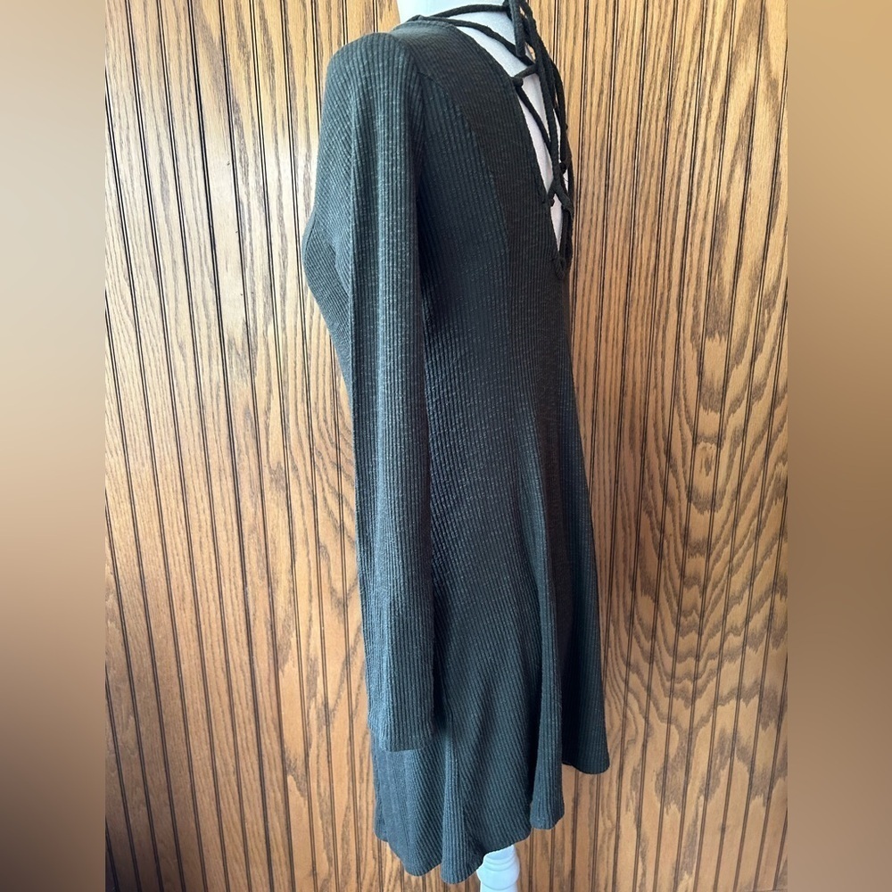 Forever 21 long sleeve lace up green dress size XL - Picture 8 of 10